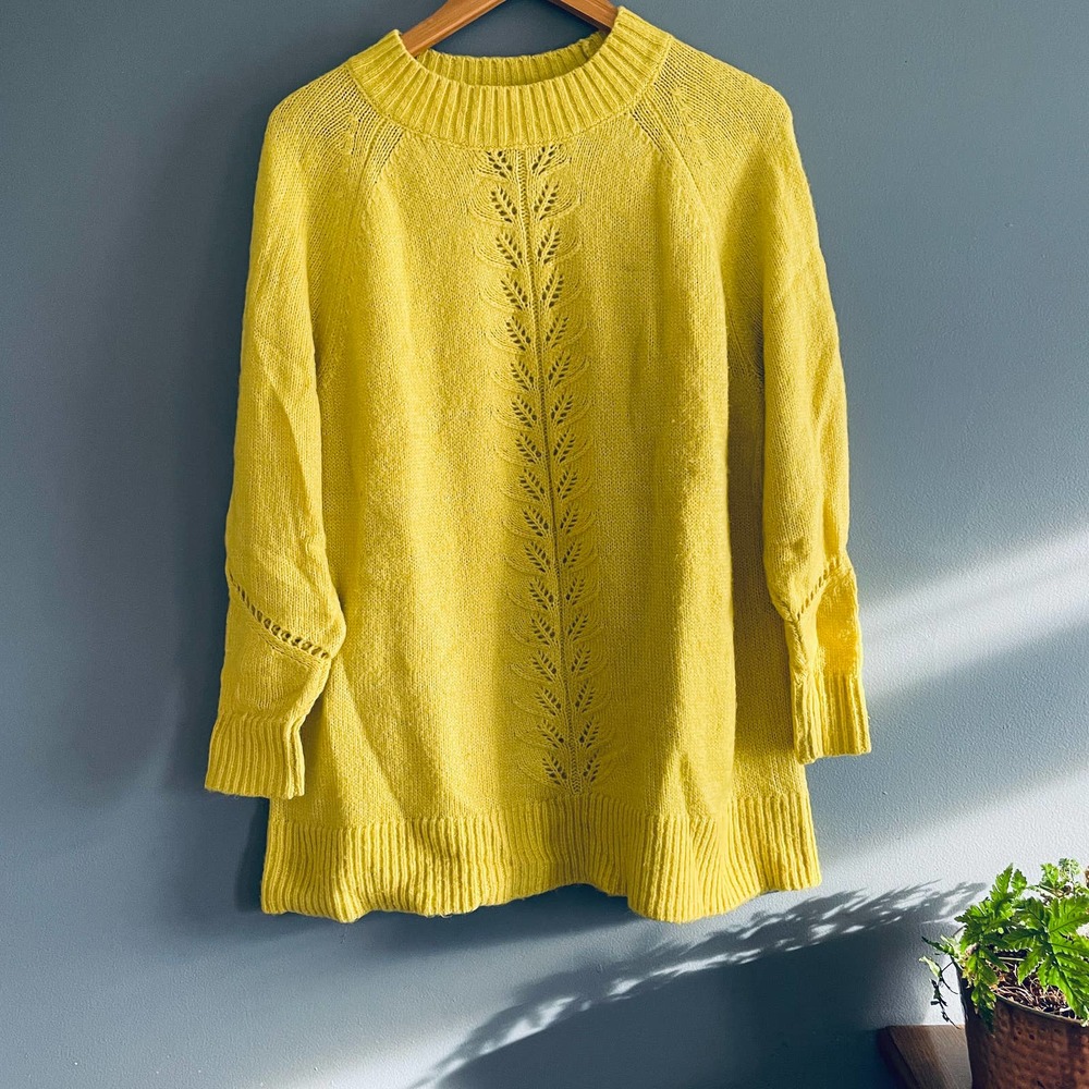 Ann Taylor LOFT Maternity Sweater Medium M Chartreuse Yellow Pointelle Wool